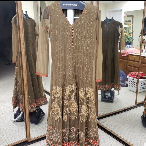 Henna green & rust anarkali churidaar - Picture 3 of 7